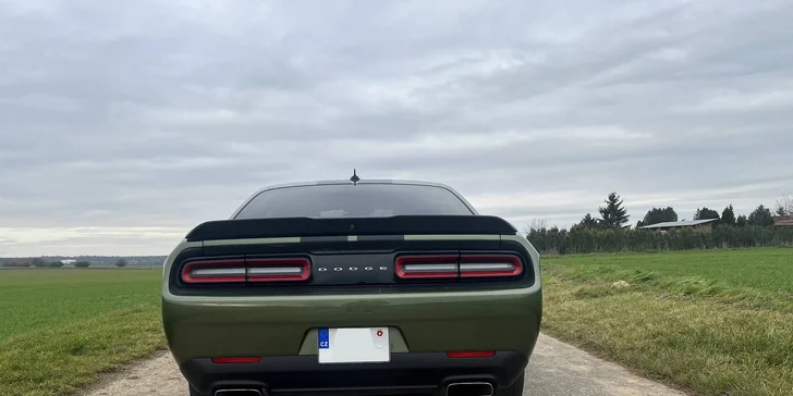 Dodge Challenger 6.4 V8 SRT Scat Pack 392 na 12, 24 či 48 hodin