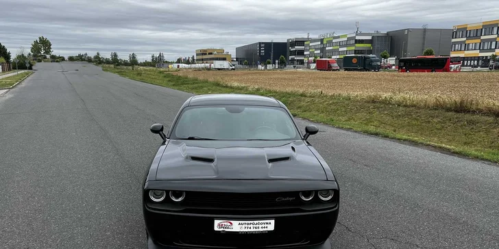 Zapůjčení Dodge Challenger 5.7 V8 HEMI na 12, 24 či 48 hod.