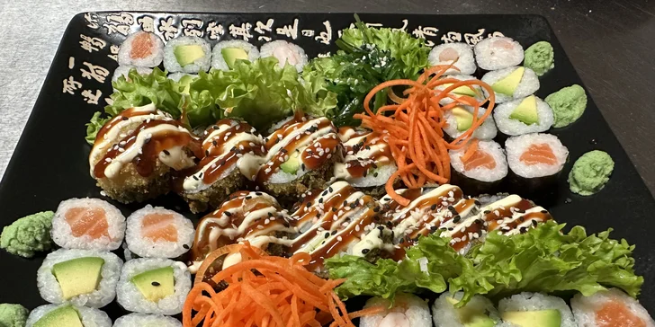 Sushi sety s 40, 52 nebo 74 kousky maki, nigiri i grilovaných rolek
