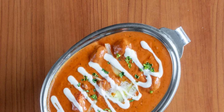 Indické tříchodové menu pro dva: vegetariánské speciality nebo menu s kuřecím masem