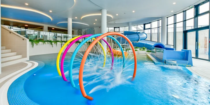Prémiové apartmány v Kolobřehu kousek od pláže: neomezený wellness, vnitřní dětský aquapark