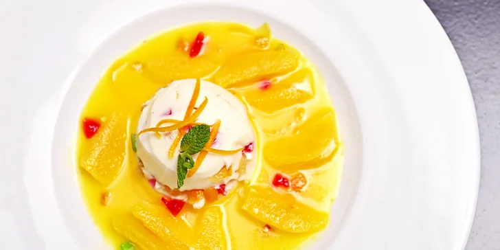 4chod. menu s výhledem na Prahu: losos, modrohlav, srnčí, panna cotta a prosecco