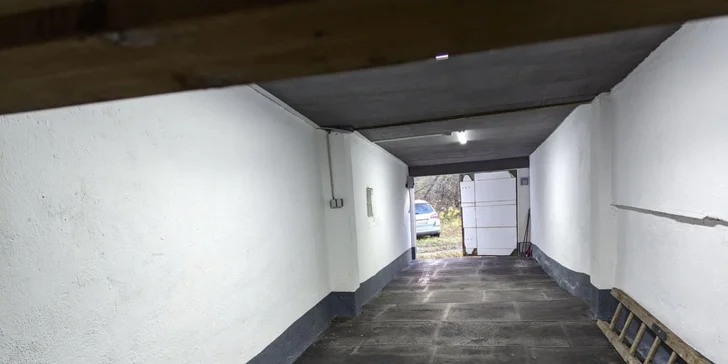 Čištění textilního či koženého interiéru: varianty pro osobní auta i SUV