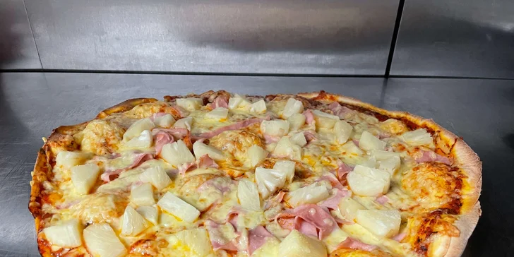 Pizza pro 1 i 2 osoby: 11 různých příchutí od salámové po kohoutí na smetaně