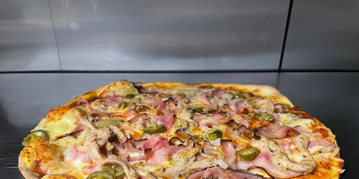 Pizza pro 1 i 2 osoby: 11 různých příchutí od salámové po kohoutí na smetaně