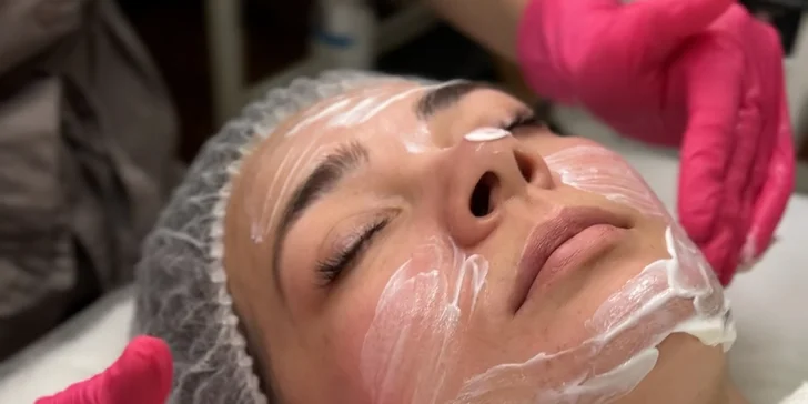 Liftingová masáž obličeje, ultrazvukové či kombinované čištění pleti nebo nechirgucký facelift