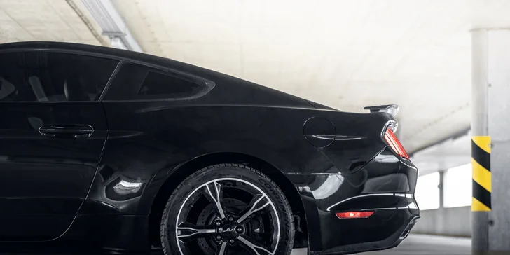 Brutální jízda v Mustangu GT Shelby paket: až 60 min. vč. dálniční známky