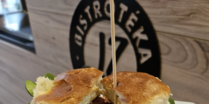 Brunch pro jednoho nebo pro dva, svačina či svařák v centru Karlových Varů