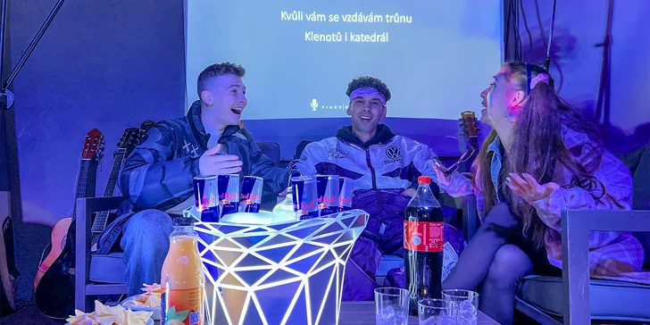 Soukromá párty přímo na náplavce: pronájem salonku pro 5–60 osob, karaoke, občerstvení