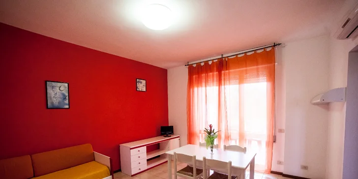 Italská dovolená v oblasti mezi Ligurií a Toskánskem: apartmány s kuchyňkou, venkovní bazény