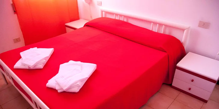 Italská dovolená v oblasti mezi Ligurií a Toskánskem: apartmány s kuchyňkou, venkovní bazény