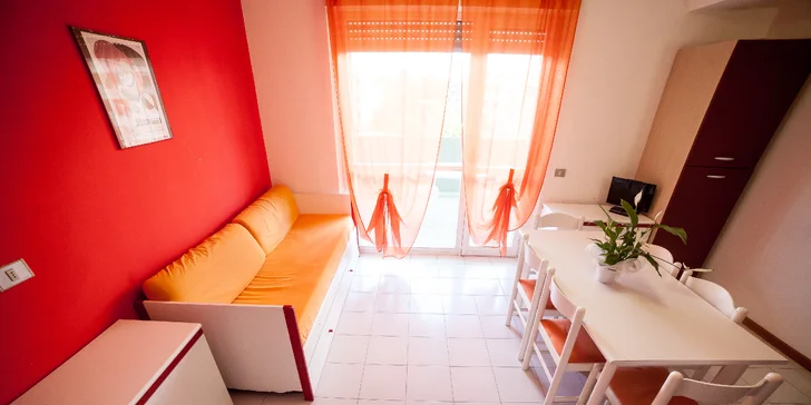 Italská dovolená v oblasti mezi Ligurií a Toskánskem: apartmány s kuchyňkou, venkovní bazény