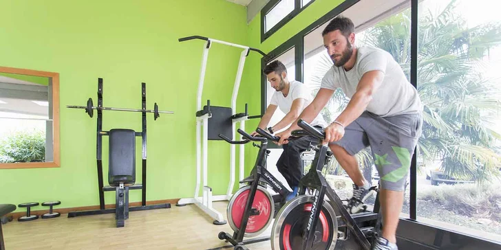 Italská dovolená v oblasti mezi Ligurií a Toskánskem: apartmány s kuchyňkou, venkovní bazény