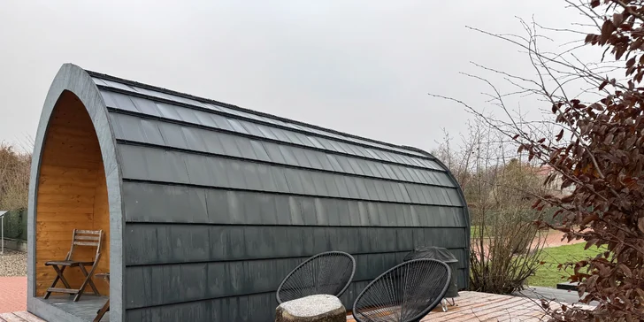 Pobyt u obory s daňky v Lužických horách: tiny house i se snídaní pro 2 osoby