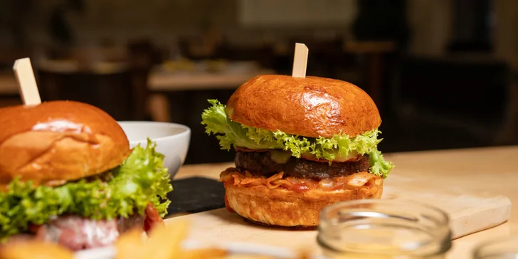 Burger dle výběru ze 6 druhů pro 1 nebo 2 osoby: restaurace v areálu Landek parku