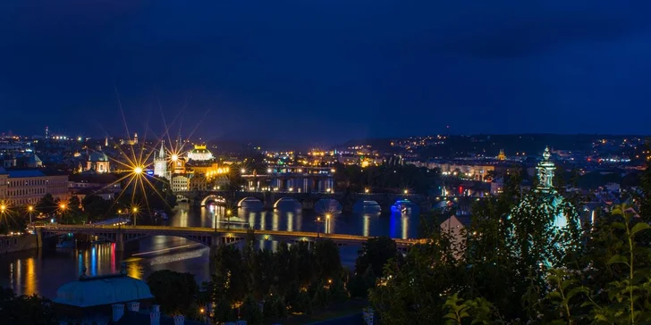 Špičková večeře na nejluxusnější lodi v Praze