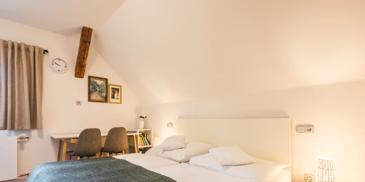 Jako na šlechtickém sídle: pobyt na Lipně, snídaně, panoramatická sauna i privátní vířivka