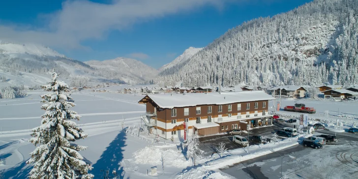 Dovolená u Saalbachu: hotel se saunami a snídaní, karta výhod, top skiareály na dosah