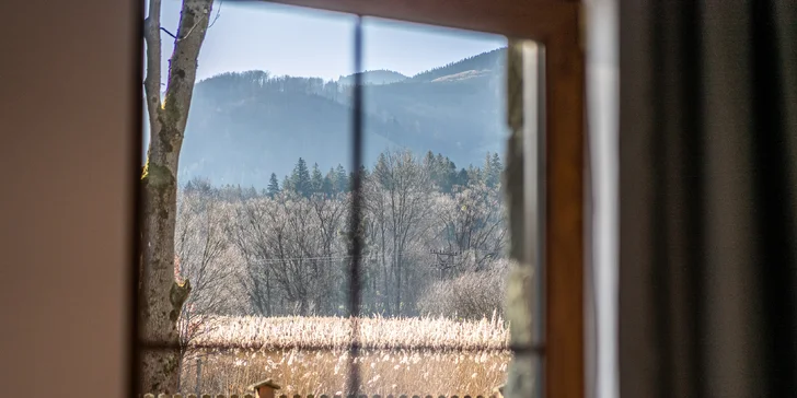 Penzion v podhůří Beskyd: snídaně, sleva na wellness, bobovou dráhu i golf, v zimě lyžování