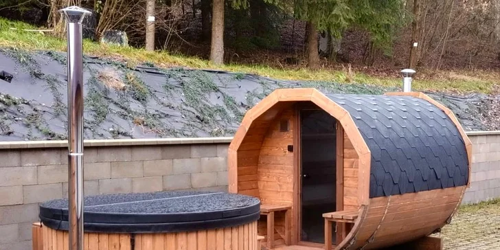 Útulná chalupa na Broumovsku: až 15 osob, ohniště, sauna i koupací sud