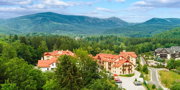 Relaxační pobyt v horách: hotel v Karpaczi s polopenzí a neomezeným wellness