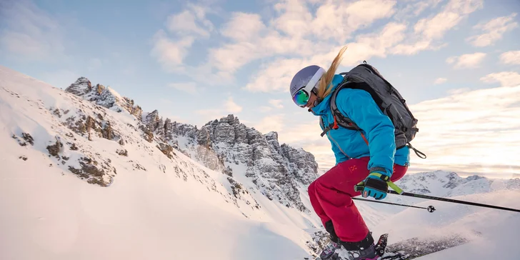 Rodinná dovolená v Alpách: polopenze, wellness, dětský klub i skipas