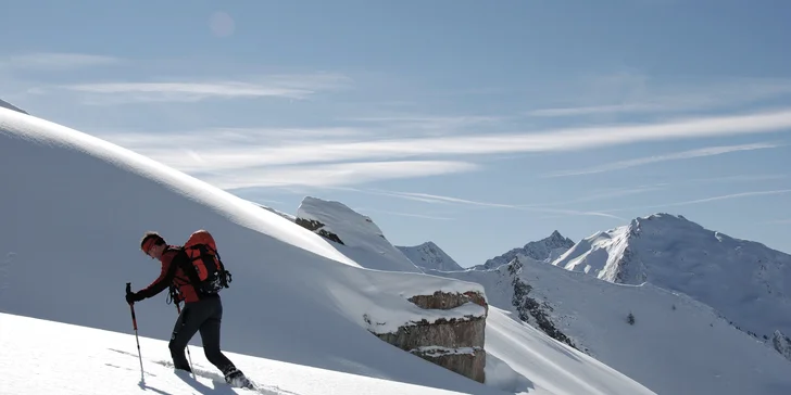 Rodinná dovolená v Alpách: polopenze, wellness, dětský klub i skipas
