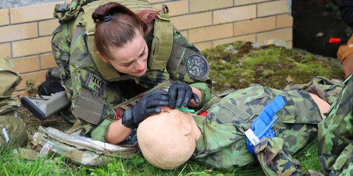 Celodenní kurz první pomoci nebo bojové medicíny pro 1 osobu