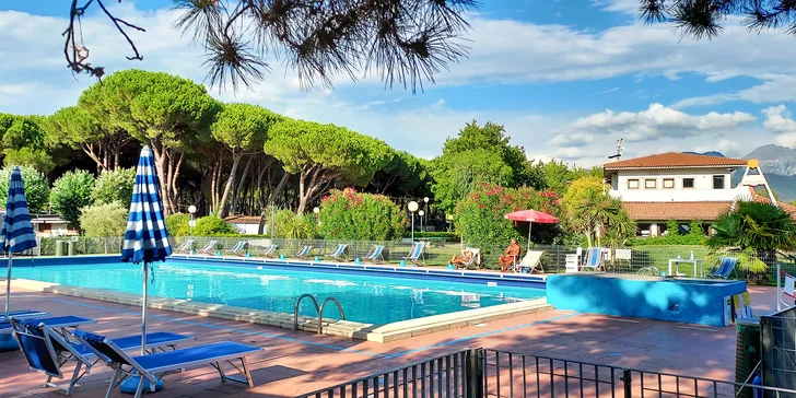 Italská dovolená v resortu s bungalovy v oblasti mezi Ligurií a Toskánskem: snídaně, výlety i pláž