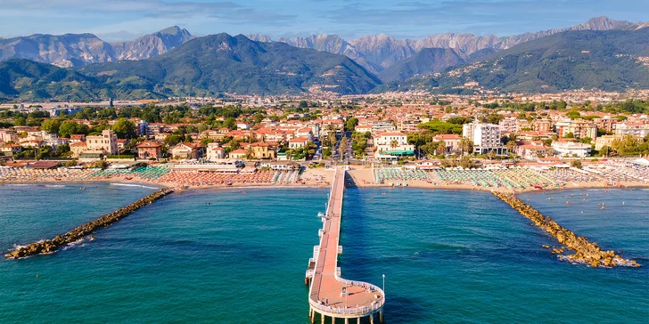 Italská dovolená v resortu s bungalovy v oblasti mezi Ligurií a Toskánskem: snídaně, výlety i pláž