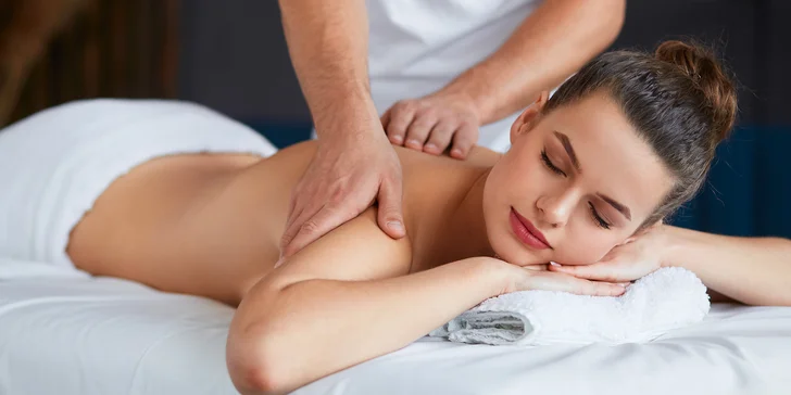 Funkční masáže v délce 30 nebo 60 min.: klasická, relaxační, beder a nohou či s baňkami