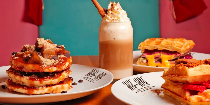 Lívance s glazovanými hruškami i s pumpkin spice latte pro 1 nebo 2 osoby