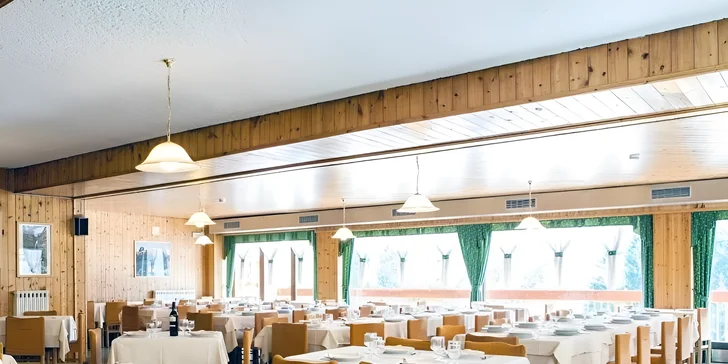 Zimní dovolená v italském středisku Folgarida-Marilleva: hotel u spodní stanice lanovky a polopenze