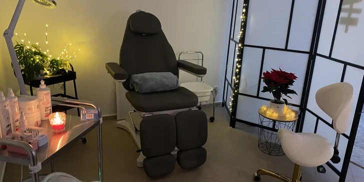 Luxusní pedikúra či manikúra s možností gellaku v centru města