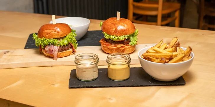 Burger dle výběru ze 6 druhů pro 1 nebo 2 osoby: restaurace v areálu Landek parku