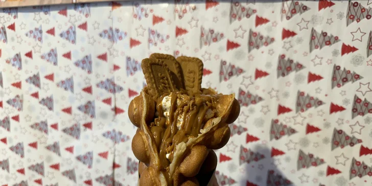 Sladké bublinkové vafle s náplní dle výběru: Bueno, Oreo, Lotus či choconut