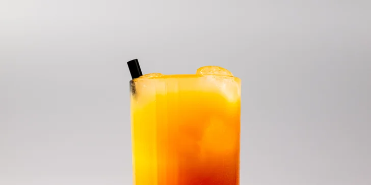2 nebo 4 drinky v centru Ostravy: cuba libre, skinny bitch i gin & tonic