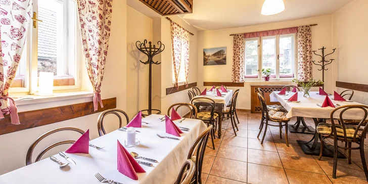 Masová hostina pro 2-4 osoby: steak z hovězího, klokaní svíčkové i vepřové panenky