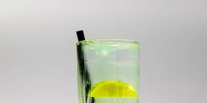 2 nebo 4 drinky v centru Ostravy: cuba libre, skinny bitch i gin & tonic