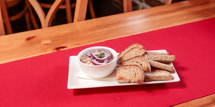Tříchodové menu v Depo Orlová pro dva i s nápoji, které vám doveze vláček