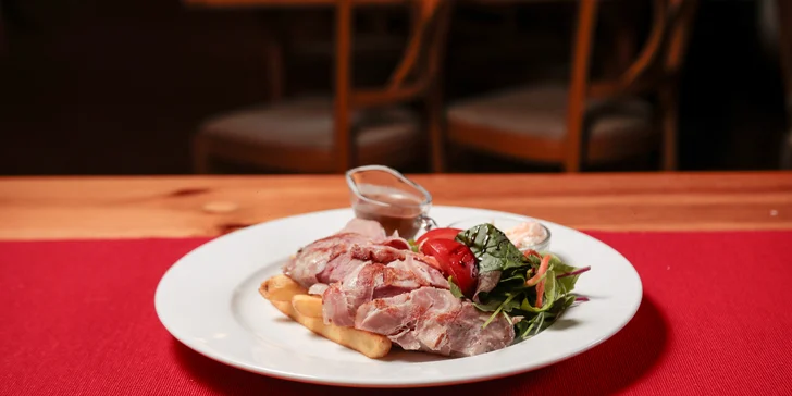 Tříchodové menu v Depo Orlová pro dva i s nápoji, které vám doveze vláček
