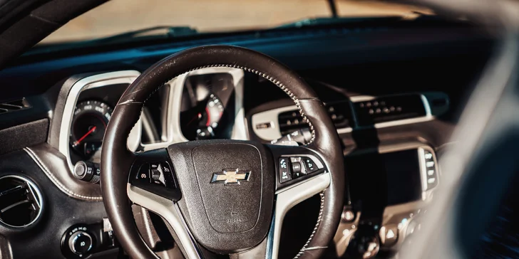 Pronájem Chevroletu Camaro Bumblebee s 320 koňmi: 3 hod. až 3 dny