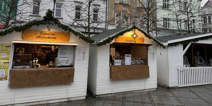 Sladké bublinkové vafle s náplní dle výběru: Bueno, Oreo, Lotus či choconut