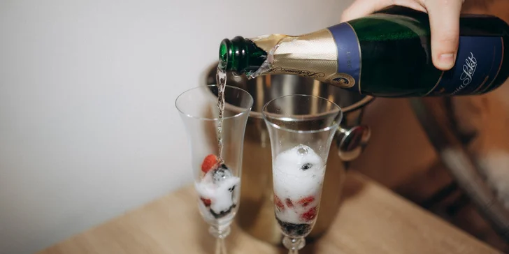 Privátní wellness apartmán pro dva: vstup na 4 hodiny nebo 1 noc plná relaxace