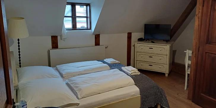 Romantický pobyt na zámku Zábřeh: snídaně i večeře, privátní wellness a Ostravacard