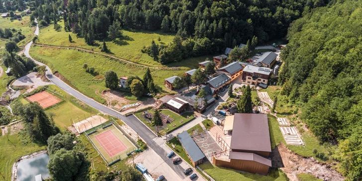 Horský hotel nedaleko Spišského hradu: polopenze, wellness a sporty