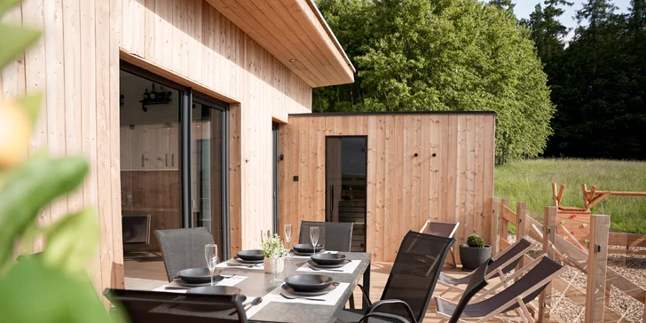 Moderní chata v jižních Čechách: vlastní sauna, vířivý sud i kapacita až 6 osob