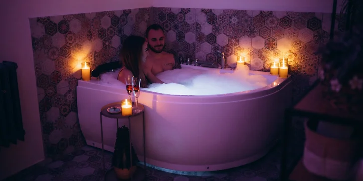 Privátní wellness apartmán pro dva: vstup na 4 hodiny nebo 1 noc plná relaxace