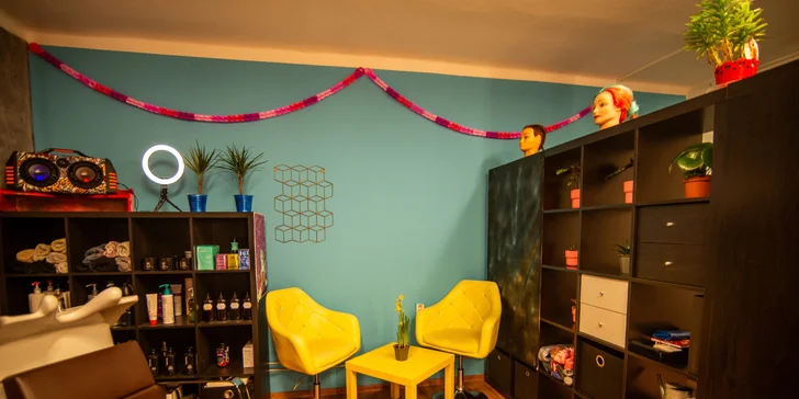 Pro krásné vlasy: střih, foukaná a styling pro všechny délky vlasů