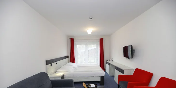 Pobyt v novém hotelu v Českém Švýcarsku: snídaně, případně i jedna večeře a koupací sud